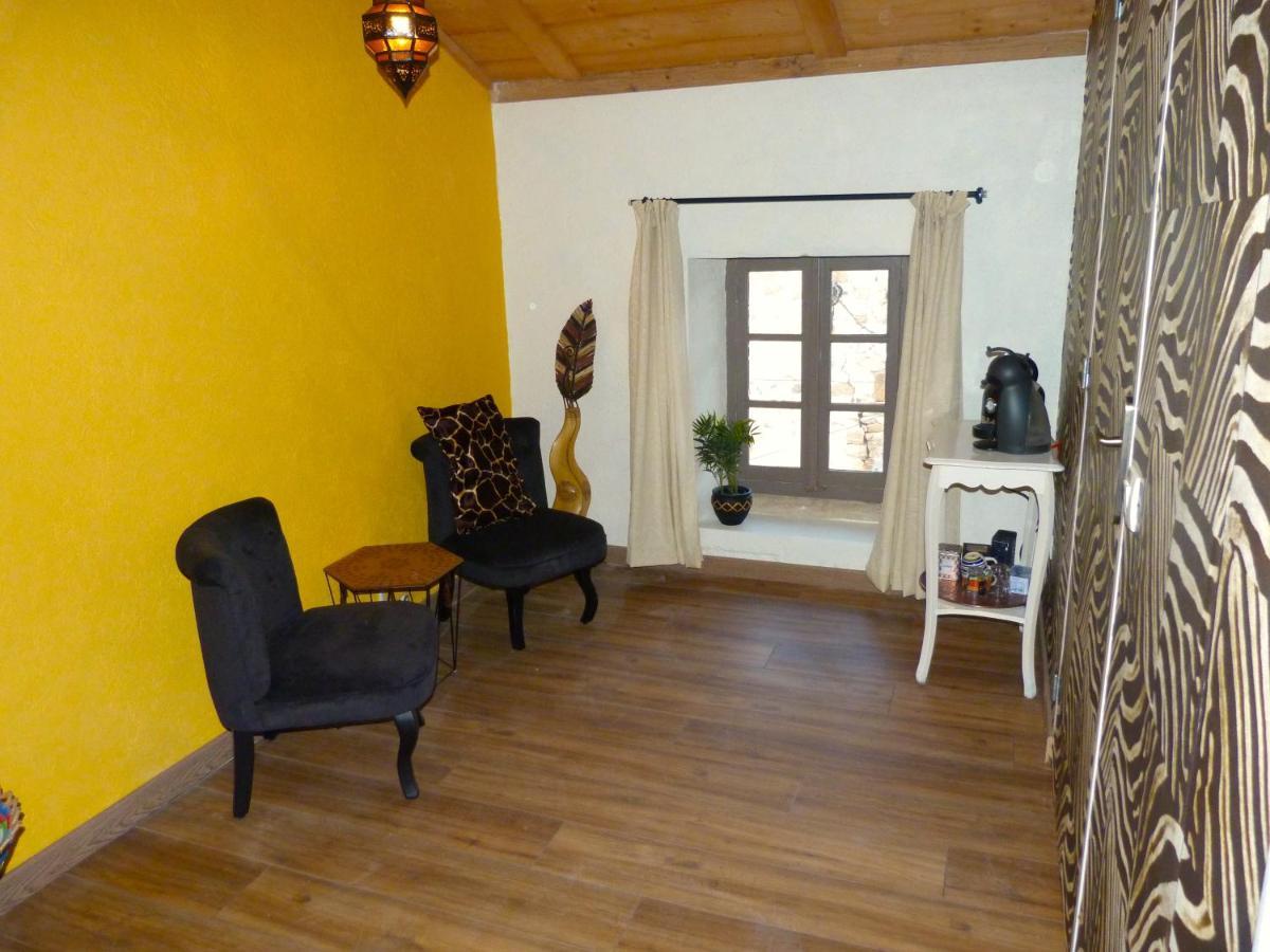 Chambres D'Hotes La Fougeraie Malvieres Exterior photo