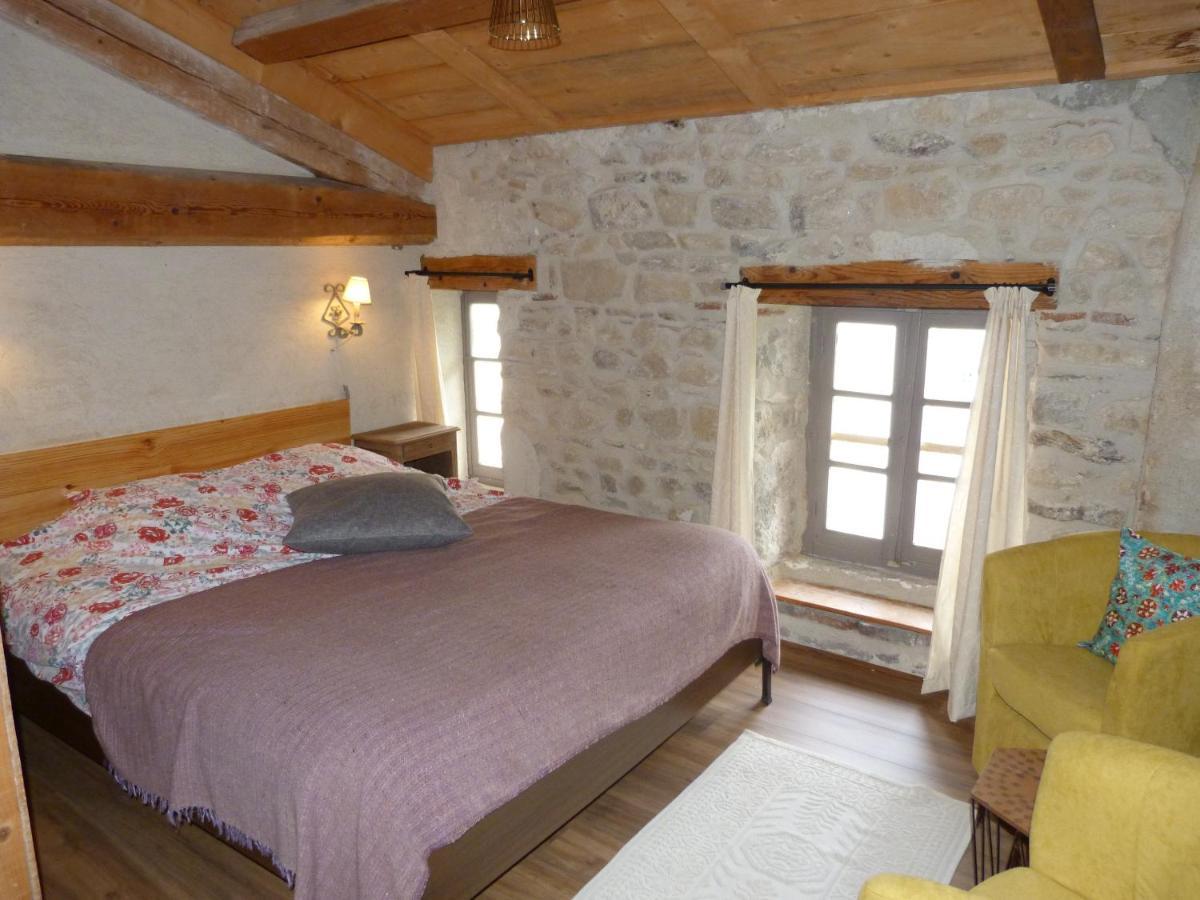 Chambres D'Hotes La Fougeraie Malvieres Exterior photo